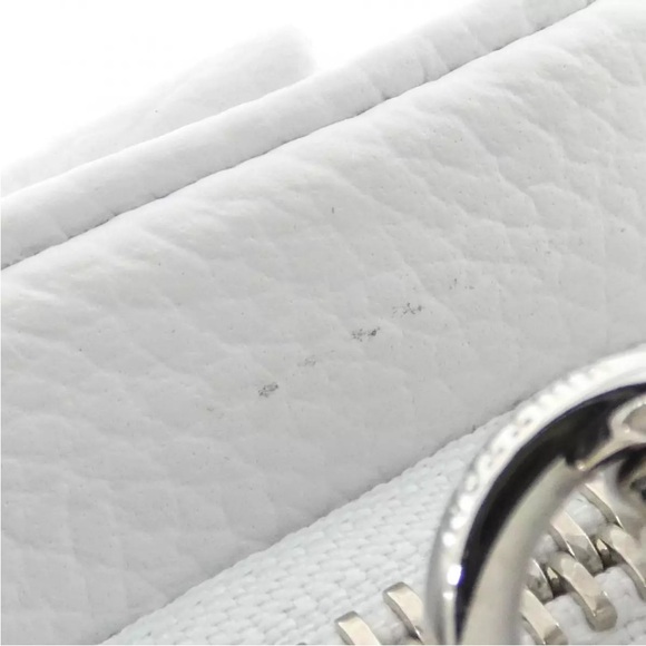 Louis Vuitton Mahina Scala Mini Pouch M80487 - Picture 4 of 10